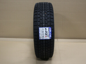 A960 新品1本価格 ファルケン FALKEN ESPIA EPZ F 215/60R17 96Q 1本 2015年 スタッドレス タイヤ 手渡し可能です 山梨県