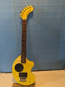 【ソフトケース付き】 FERNANDES フェルナンデス エレキギター　アンプ内蔵　ZO-3　ゾウさん 市