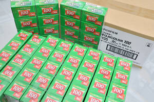 ★★★新品！2026年11月有効【100本セット】FUJICOLOR100-36枚撮　ISO感度100 フジフィルム製ネガカラーフィルム135/35mm