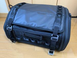 【美品】RS TAICHI RSB313 LARGE SEAT .32 ラージ シートバッグ 32L BLACK / RSタイチ オートバイ バイク ブラック 未使用レインカバー付属