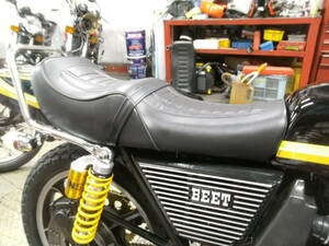 Z400FX　Z500FX　Z550FX　2段シート　新品　金ロゴ　新品鉄板ベース　CBX400F　CB400F