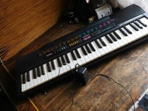 CASIO キーボードKEYBOARD KEY LIGHTING SYSTEM TK-520L アダプター不可