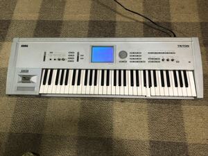 KORG TRITON Y12 ピアノ　ジャンク品です。