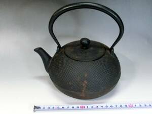 鉄瓶■南部鉄 霰あられ 茶瓶 急須 古い茶瓶 古美術 お茶道具 骨董品■