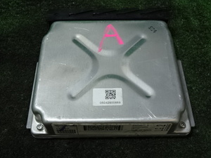 インボイス対応 ボルボV70 SB5244W 2005 エンジンコンピューター ECU コントロールユニット ：B5244 MB079700-9540