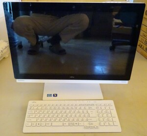 【中古】富士通　FMV ESPRIMO FH77/ED　モニタ一体型　23型ワイド　Core i7　2670QM　2.2GHz　メモリ8GB　動作確認済　2023040001