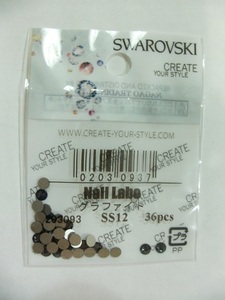 ・SWAROVSKI グラファイト SS12 36粒