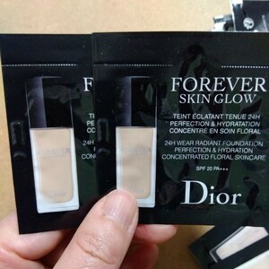 Dior ディオール FOREVER SKIN GLOW フォーエヴァー フルイド グロウ 2N+2N お試し サンプル リキッドファンデーション ネコの実