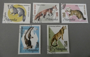 アンティークな逸品　モンゴルの切手　全6枚(消印有り) 　ラクダ 1968年 / Pels animals 1966年 5枚 　　稀少でマニアック　　!!