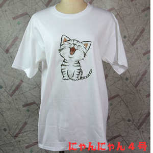 ★可愛さ満点！人気の猫プリントTシャツ★猫Tシャツ にゃんにゃん4号 かわいいイラスト 大笑いするネコ 白 サイズ：Ｌ