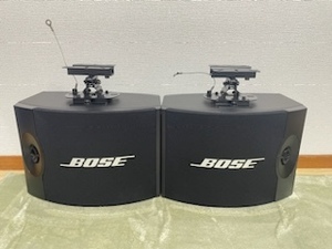 BOSE ペアスピーカー 動作確認済み 301V 吊り下げ金具付き 音響機器 オーディオ 音楽 レア 希少 ボーズ ブラック セット 2個