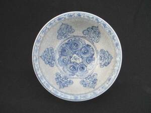 中國 明初時代 青花佛八寶枝紋碗
