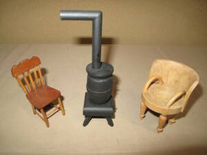 ミニチュア家具　肘掛椅子　背もたれ椅子　ストーブの珍しい　3点セット　昭和レトロ　ほぼ未使用