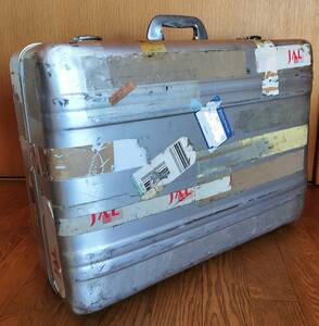 ゼロハリバートン　ジェラルミン　トランク　スーツケース　大型　レトロ　ビンテージ
