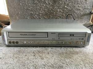 ジャンク H526 SANYO/サンヨー VZ-DV1G VHS DVD一体型ビデオテープレコーダー（ダブルクルーザー） DVDプレーヤー 一体型