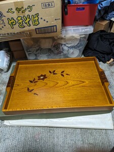 桜皮貝入鉄仙の盆　木の工芸品　2