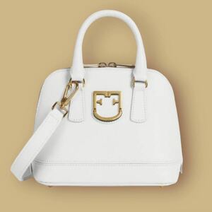 【FURLA】ファンタスティカ ミニ　ドームバッグ　ホワイト　2way　ショルダーバッグ　フルラ　　