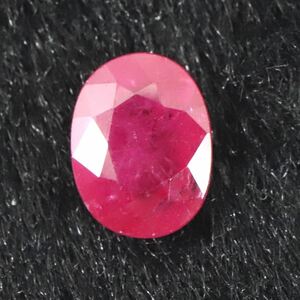 宝石質ルビー AAA 8mmオーバル ファセットカットルース 1.5ct 【榎本通商47181】