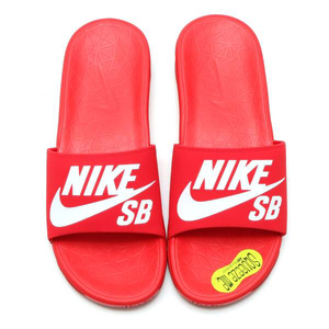 新品★NIKE★BENASSI SOLARSOFT★ナイキ ベナッシサンダル レッド 29㎝ 赤