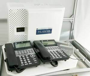 Saxa 主装置 PT1000ⅡStd 電話機 TD810(K)ｘ2台セット ビジネスフォン 動作確認済 バッテリー付き 即日発送 一週間返品保証【H24022212】