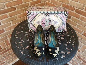 イレギュラーチョイス　irregularchoice　37インチ(24㎝)かかと高さ3㎝　パンプス シューズ 靴　黒 ブラック　定形外710円発送