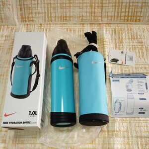 サーモス 真空断熱 スポーツボトル NIKE ハイドレーションボトル 1.0L ハンディポーチ付き ライトブルー FFC-1002FN ステンレスボトル 水筒