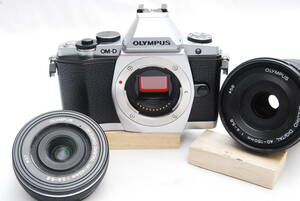 OLYMPUS OM-D E-M5 ダブルレンズセット　（良品） 04-10-09