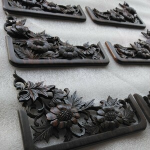 【送料込み】黒檀　透かし彫り飾り板3対計6枚管理番号（1503）デッドストック　木製彫刻　塗り仕上