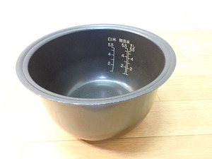 s105k 内釜のみ 東芝 RC-10CAM用 炊飯器 部品パーツのみ 5.5合 中古 ジャンク