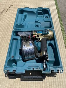 NO.16 / makita 65mm エア釘打機 / モデル AN633H 中古品 美品