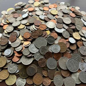 世界コイン　アメリカ イギリス　ドイツ　中国など硬貨 外国コイン 世界雑銭 世界各国 旧貨幣 大量おまとめ約5.4kg
