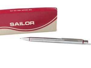 N14420 美品 SAILOR セーラー シャーペン 0.5 シャープペンシル シルバー×ボルドー 箱付き 筆記具 文房具 ノック式 