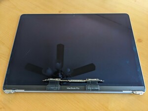 【ジャンク】液晶ディスプレイ トップカバー　Apple MacBook Pro A1708 A1706 13インチ　スペースグレイ　管理番号 924