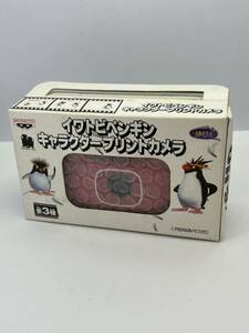 OMO-03 昭和の名作　未使用未開封品 イワトビペンギン キャラクタープリントカメラ（超レア商品）赤 