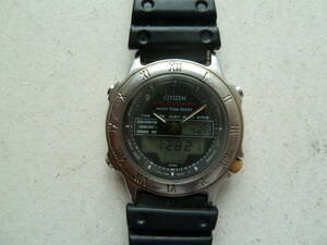 シチズン　ハイブリッド　デジアナ　腕時計　ワールドタイム　アラーム　C080-088662　電池交換済み　稼働品