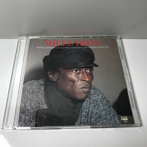 CD レア品 MILES DAVIS - LIVE IN PARIS 1969 Chick Corea Dave Holland Jack de Johnetteマイルス・デイビス デイヴィス ジャズ　_(R1)