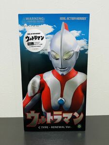 【中古品】メディコムトイ RAH リアルアクションヒーローズ ウルトラマン Cタイプ リニューアルver 応募券付