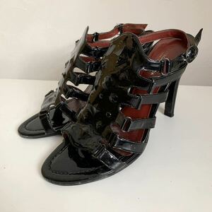 BOTTEGA VENETA ボッテガヴェネタ エナメル レザー サンダル 38.5 ブラック 黒