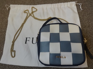 フルラ　FURLA　ミニクロスボディバッグ　チェーン　中古　