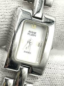 【電池切れ】ANNE KLEIN｜アンクライン　白文字盤　スクエア　バングルォッチ　レディース　クォーツ腕時計　ケース：1.7　