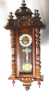 木彫装飾古時計　天然木振り子時計　掛時計　古道具　振り子時計　ネジ巻きアンティークゼンマイ時計