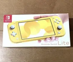 Nintendo switch light イエロー　本体　ケース付き