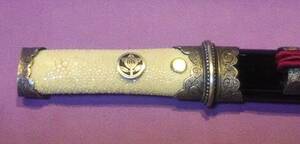ねじ目貫　(スナップ式)　目釘　オーダー製作　日本刀・短刀目貫　鐔　小柄　笄　縁頭　真鍮製　金色真鍮・1本　即決　