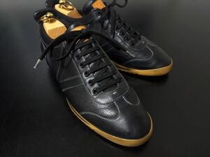 美品 ヴィトン 8.5 LOUIS VUITTON ♯BA0039 Vデザイン コンビレザースニーカー 黒 8314