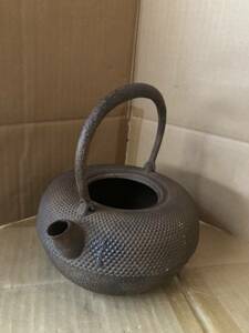 鉄瓶.保寿堂.茶道具.鉄瓶（蓋が欠品）説明欄にご覧ください