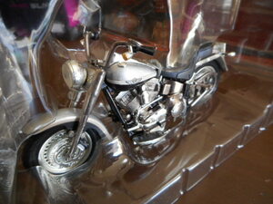 ★★1/18 ハーレーダビッドソン ファットボーイ 2003 Harley Davidson Fat boy シルバー★★