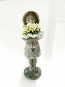 1円〜　リヤドロ　LLADRO utopia 8313 あなたに花を　置物 陶器ヴィンテージ 人形 インテリア アンティーク 