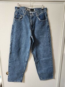 (100円スタート、美中古)リーバイス、Levi