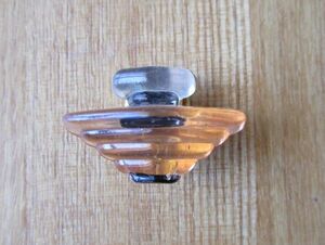 古い ピンバッジ : ランコム 香水 パヒューム 広告 瓶 ピンズ #X02