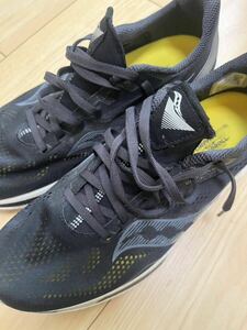 【 美中古品 】saucony ENDORPHIN PRO サッカニー エンドルフィンプロ 28 マラソン ランニング nike adidas puma